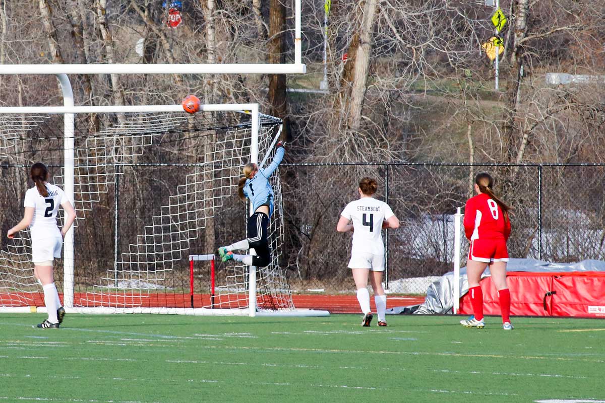 Ocoee Wilson makes huge save against Glenwood